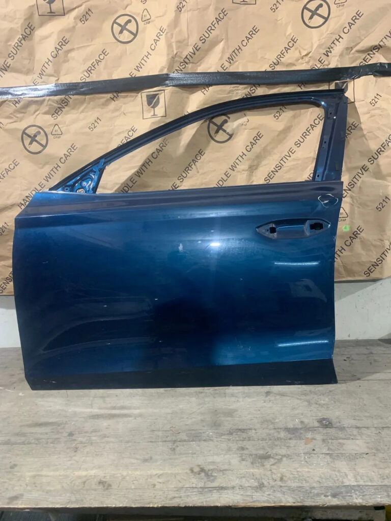 Skoda Octavia III / 5E Front Left Door