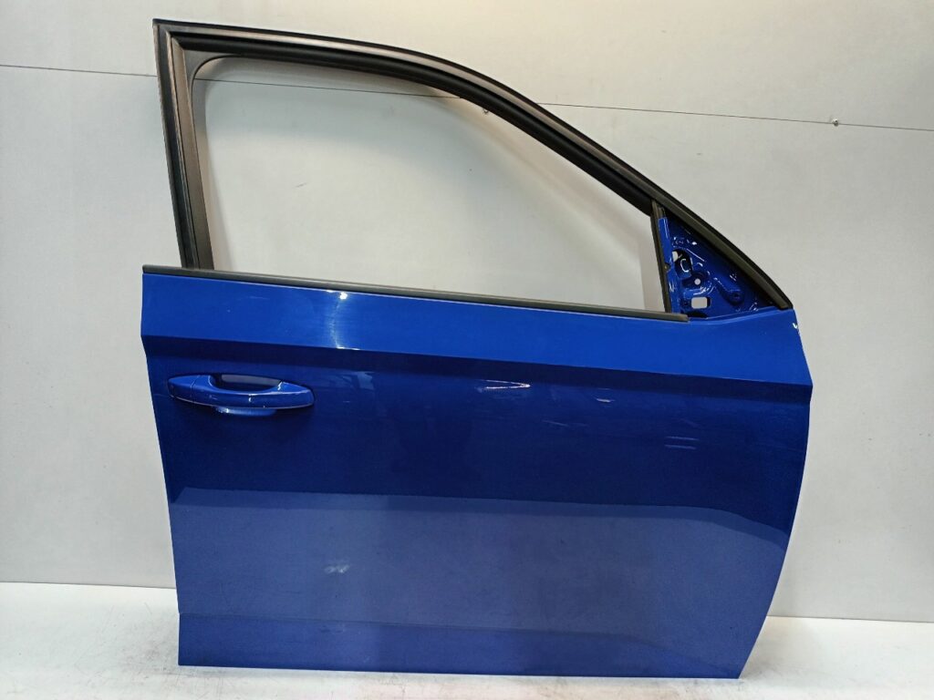 Skoda Fabia III / NJ Front Right Door
