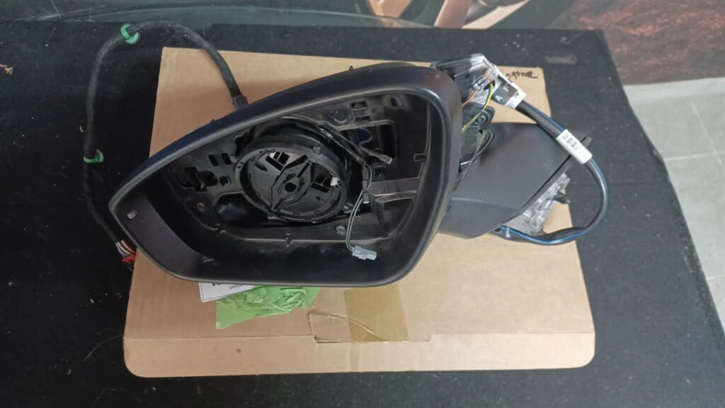 Skoda Enyaq Left Side Mirror