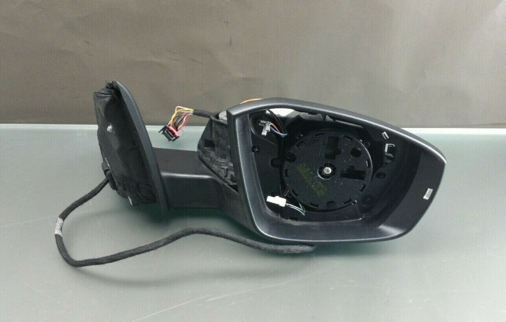 Skoda Octavia III / 5E Right Side Mirror OEM 5E1857408BP