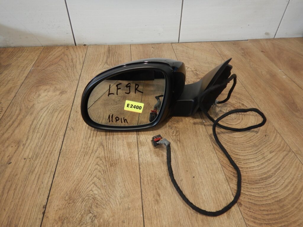 Skoda Yeti 5L Left Side Mirror Black OEM 5L1857501AQ