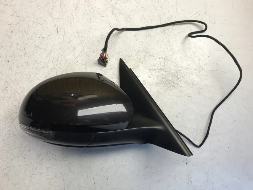 Skoda Yeti 5L Right Side Mirror