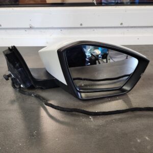 Skoda Superb III / 3V Right Side Mirror White
