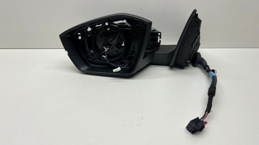 Skoda Octavia IV / NX Left Side Mirror OEM 5E4857407E