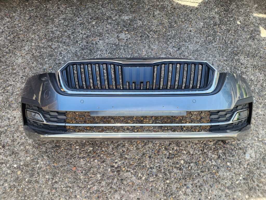 Skoda Octavia IV Front Bumper Cover Grey
