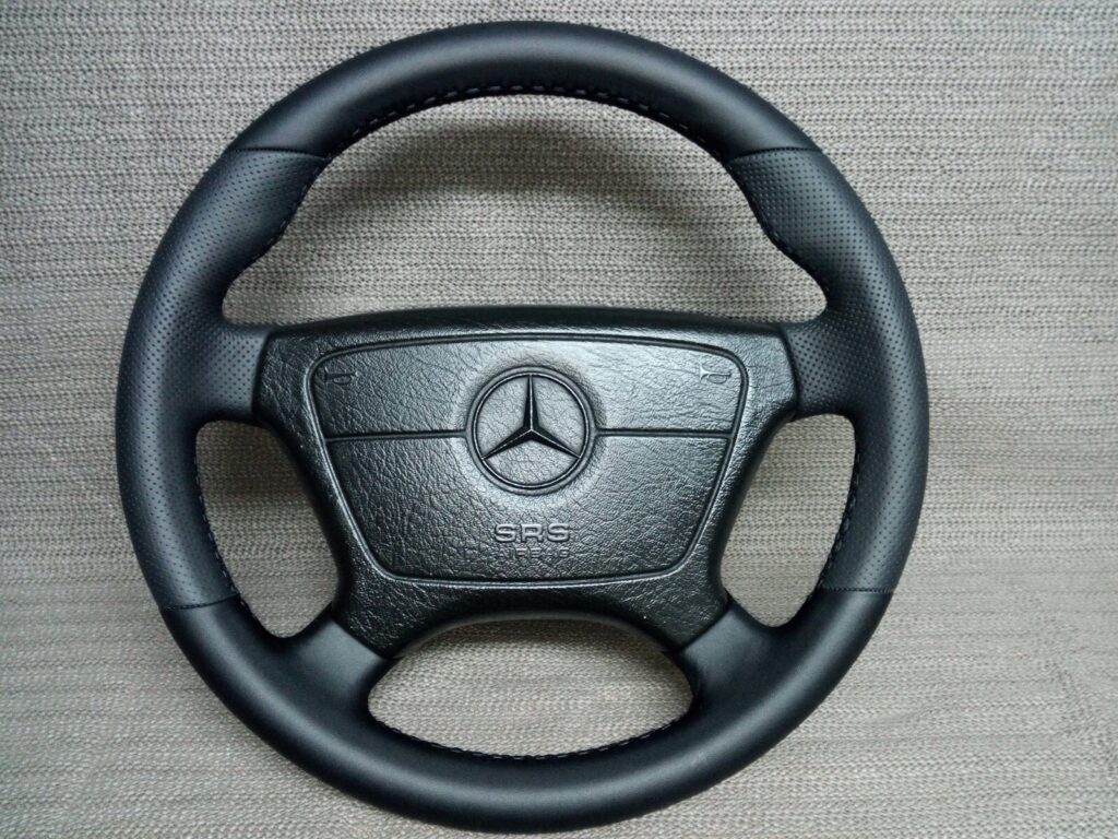 Mercedes E-Class / C-Class W124 / W202 / W210 Steering Wheel Black
