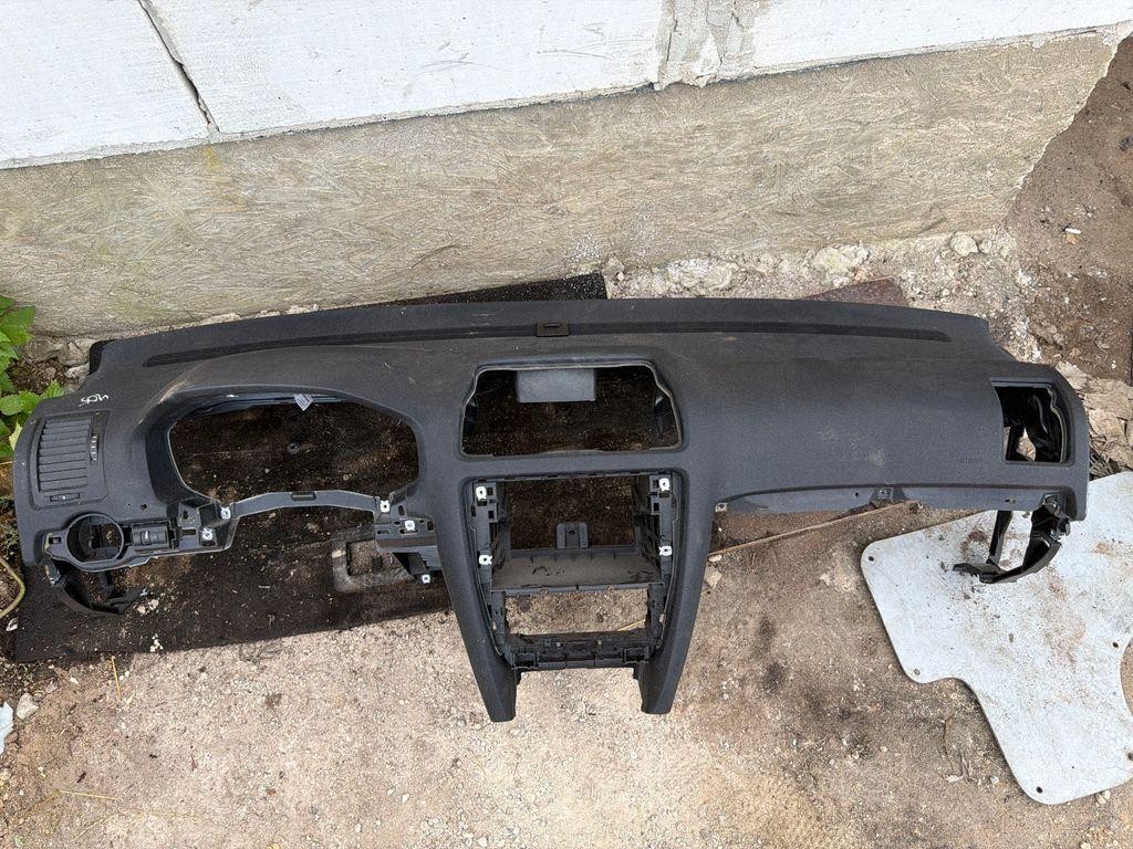 Skoda Octavia II / 1Z Dashboard LHD