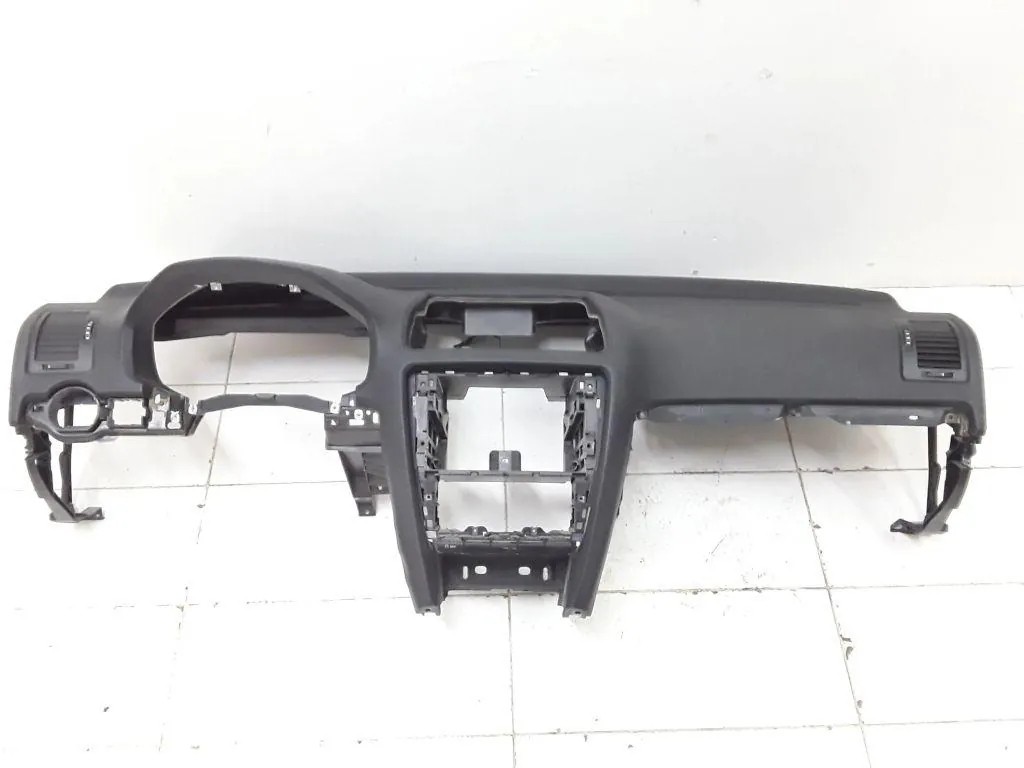 Skoda Octavia II / 1Z Dashboard LHD OEM 1Z1857007EB47H