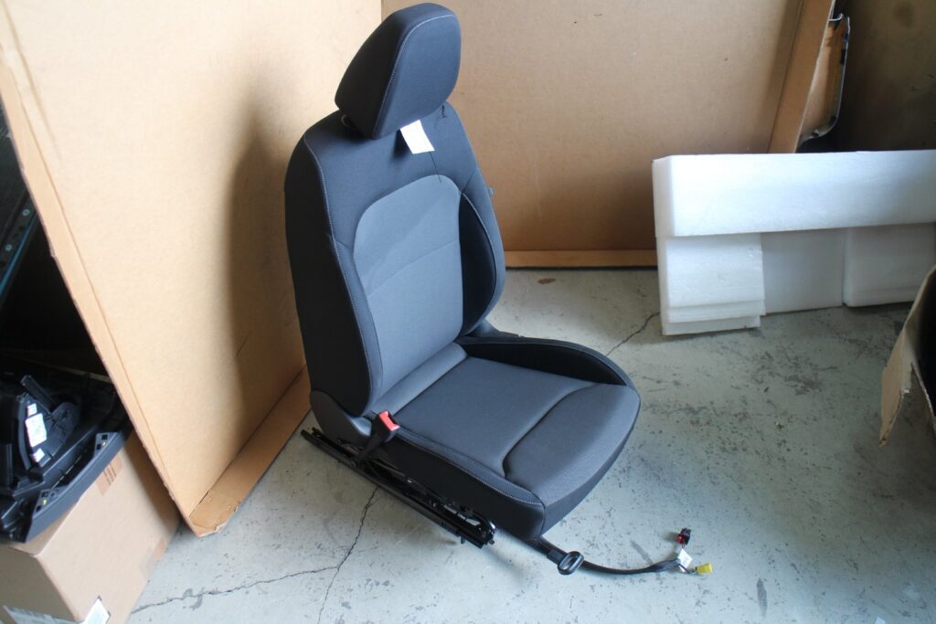 Skoda Fabia IV PJ Front Left Seat