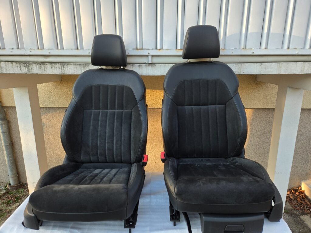 Skoda Superb III 3V Comfort Seat Set Black