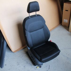 Skoda Superb III 3V Front Right Seat