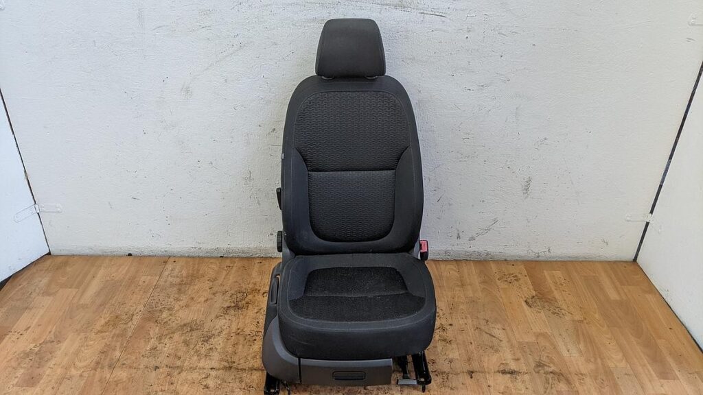 Skoda Yeti 5L Front Right Heated Seat