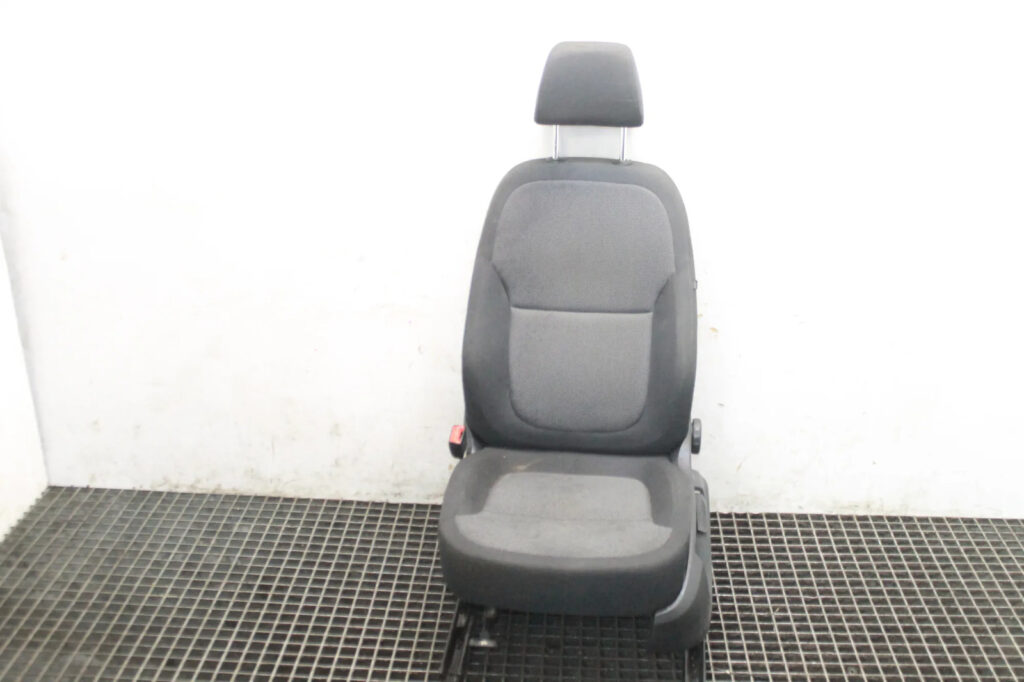 Skoda Yeti 5L Front Left Seat
