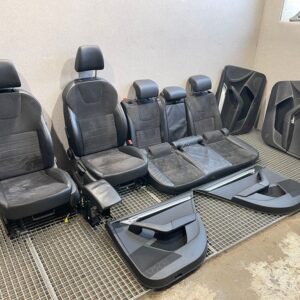 Skoda Octavia III 5E Seat and Door Panel Set