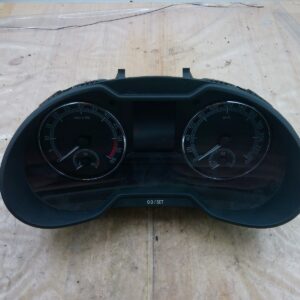 Skoda Octavia III 5E Analogue Instrument Cluster with Display OEM 5E0920781F