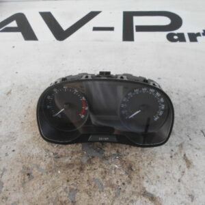 Skoda Fabia III NJ Analogue Instrument Cluster with Display OEM 6V0920700A