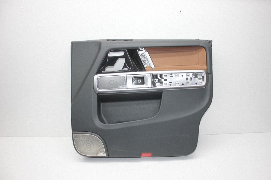 Mercedes G-Class W463 Front Right Door Panel OEM A4637274200