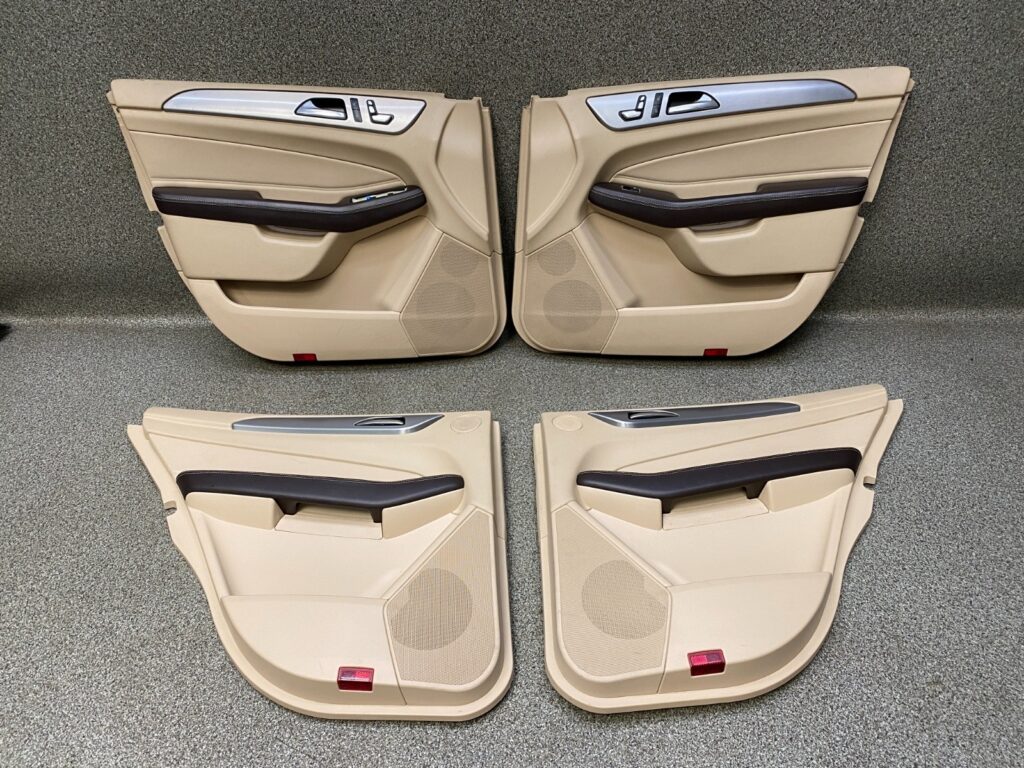 Mercedes GLE 500 W166 Door Panel Set Brown