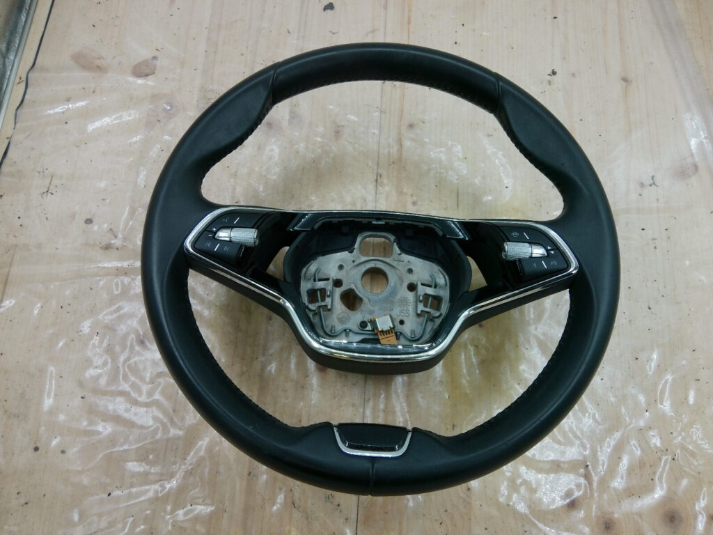 Skoda Octavia IV NX Steering Wheel OEM 5E3419093B