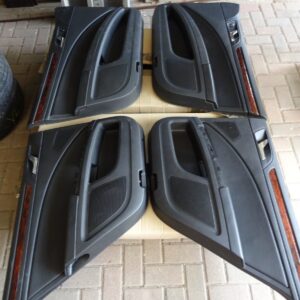 Skoda Superb II 3T Left / Right Door Panel Set Black