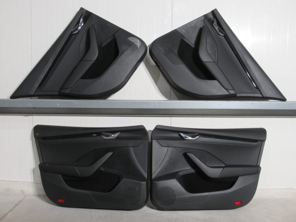 Skoda Octavia IV NX Left / Right Door Panel Set