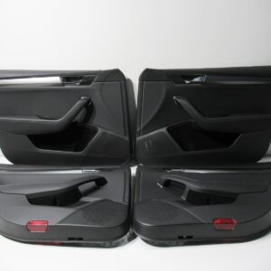Skoda Superb III 3V Left / Right Door Panel Set