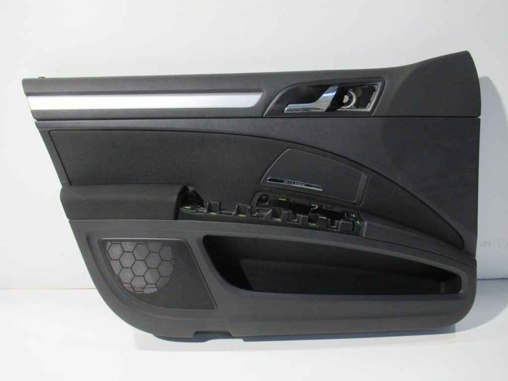 Skoda Superb II 3T Front Left Door Panel OEM 3T1867011