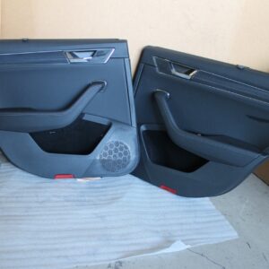 Skoda Superb III 3V Rear Left / Right Door Panel Set