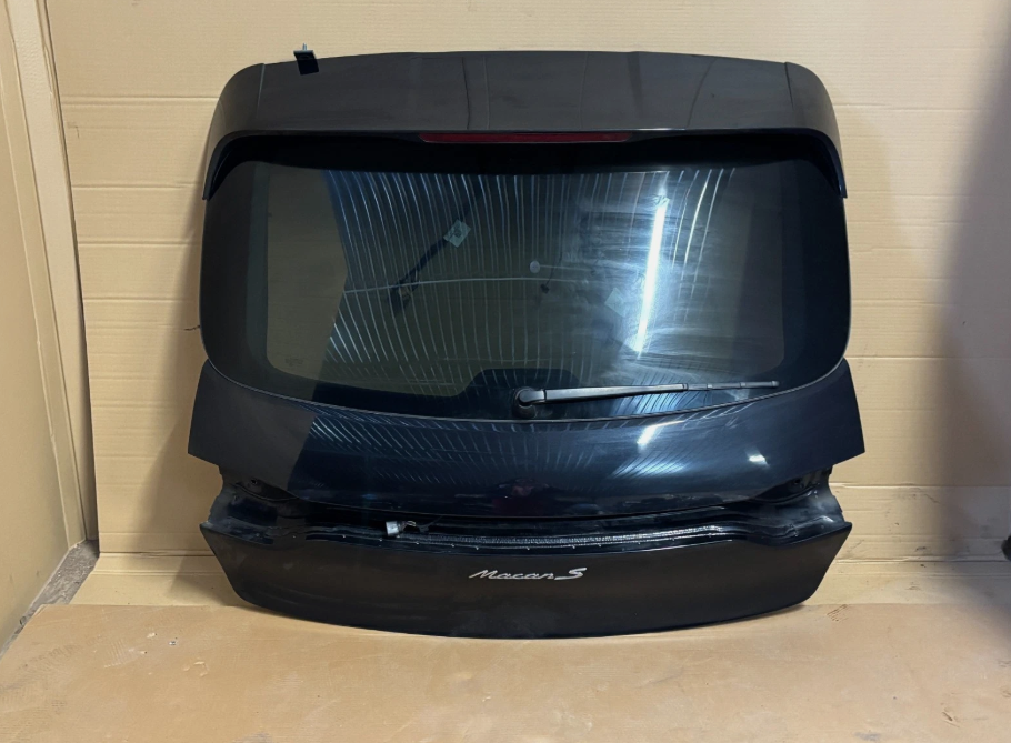 Porsche Macan 95B Rear Tailgate Jet Black Pearl