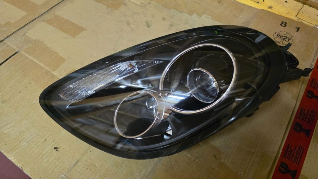 Porsche Cayman / Boxster 981 Front Left Xenon Headlight OEM 98163113106
