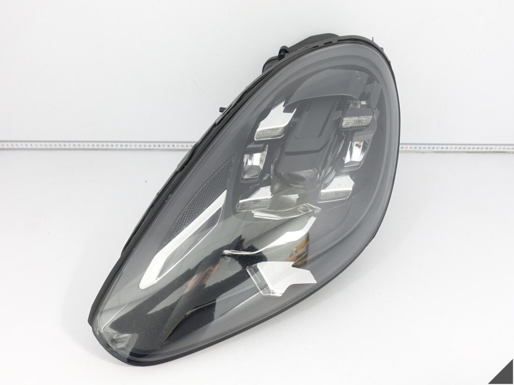 Porsche Cayenne 7P5 Front Left LED Headlight OEM 7P5941035K