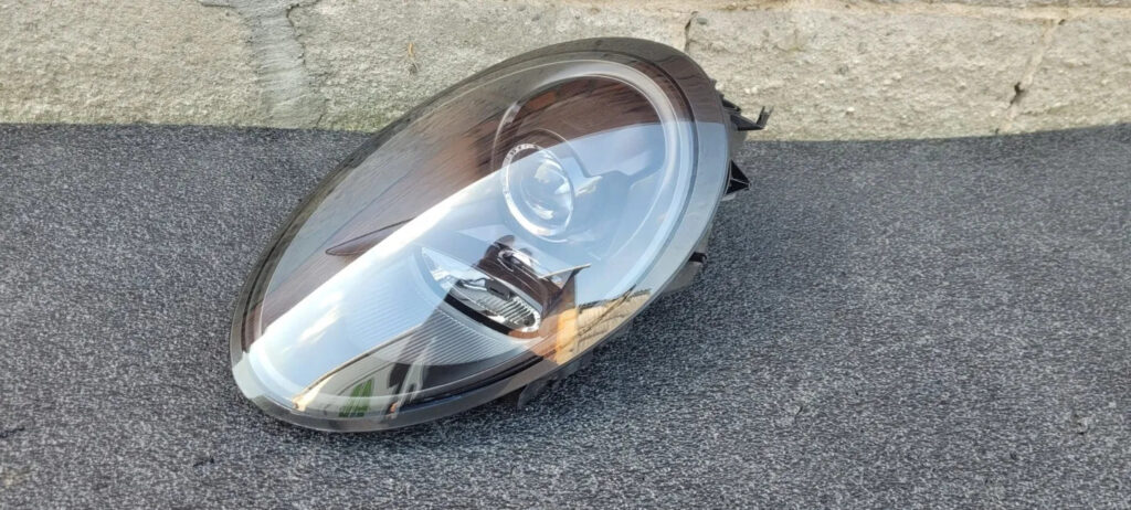 Porsche 911 991 Front Left Headlight OEM 991631994 / 991631993