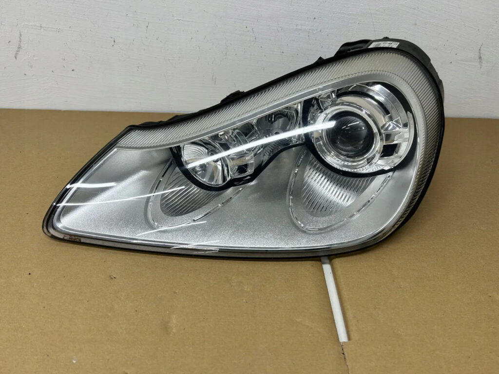 Porsche Cayenne Front Left Xenon Headlight OEM 7L5941031N