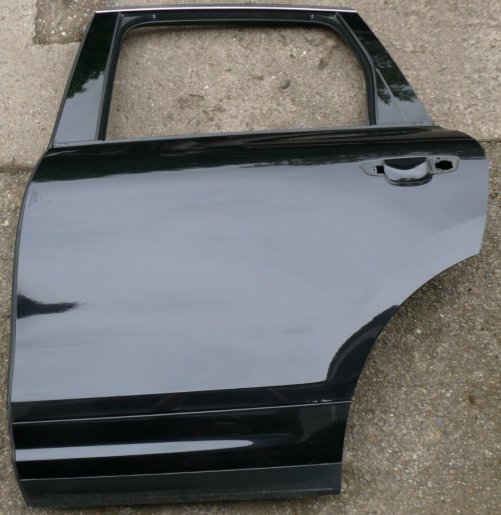 Porsche Cayenne 958 / 92A Rear Left Door Black