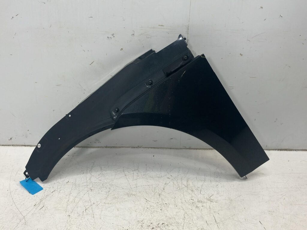 Porsche Macan 95B Front Left Fender OEM 95B821103CY