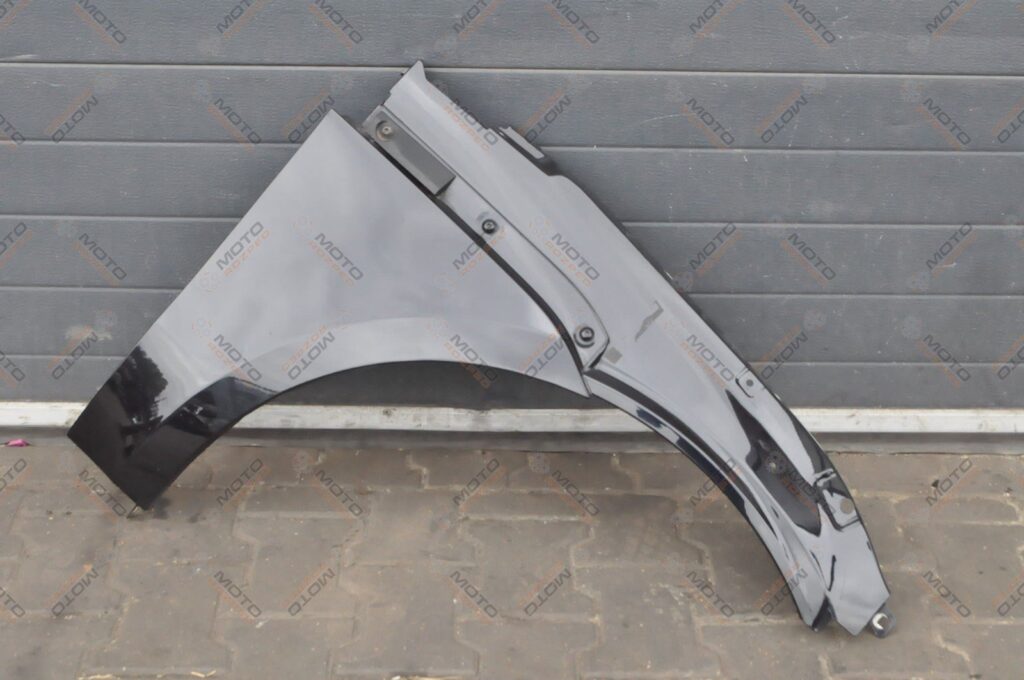 Porsche Macan Front Right Fender