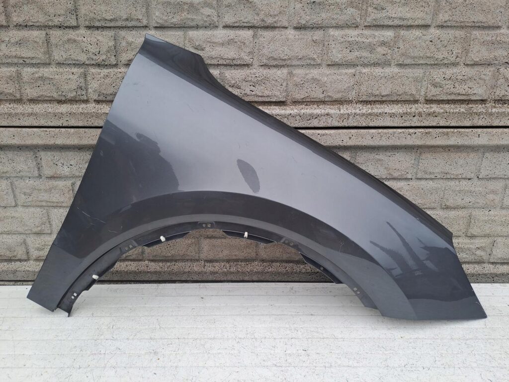 Porsche Cayenne Front Right Fender