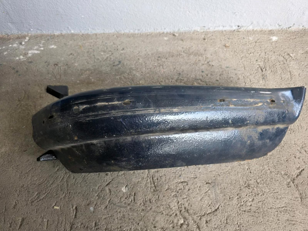 Porsche 911 2.7 Carrera RS Touring Rear Right Bumper Corner