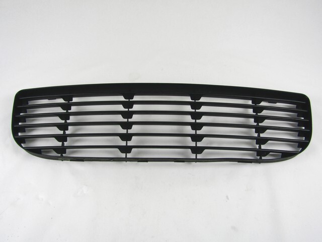 Porsche Cayenne Turbo Front Lower Bumper Grille OEM 7L5807684A