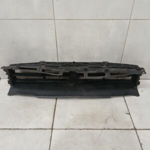 Porsche Macan 95B Front Grille OEM 95B121635