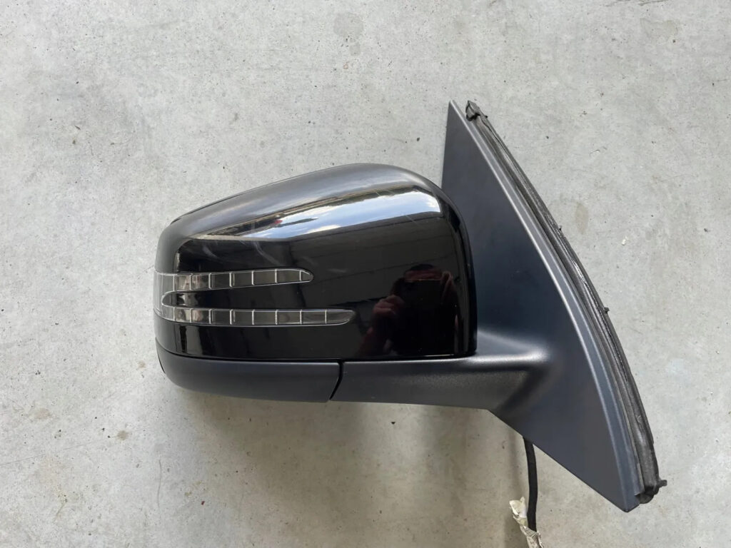 Mercedes X166 / W166 Right Exterior Mirror OEM A1668102416