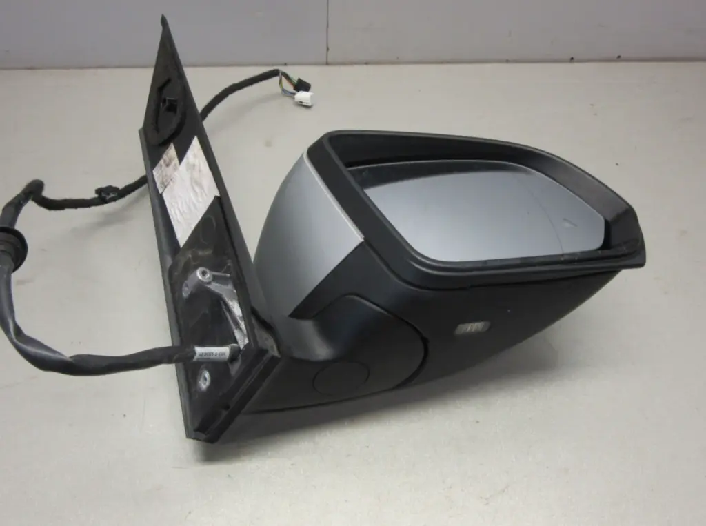 Mercedes V-Class W447 Right Exterior Mirror Silver OEM A4478102719