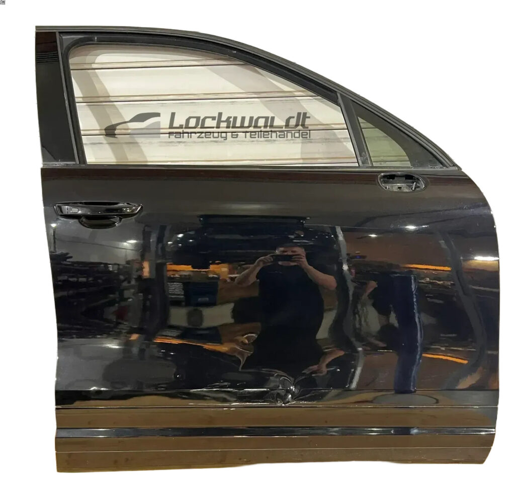 Porsche Cayenne 92A / 958 Front Right Door Deep Black OEM 95853101200