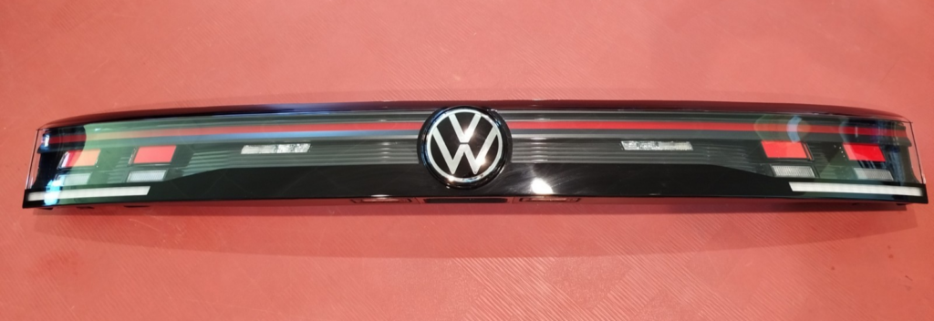 Volkswagen Tiguan III / CT1 Rear Center LED Tail Light Black OEM 571945307B