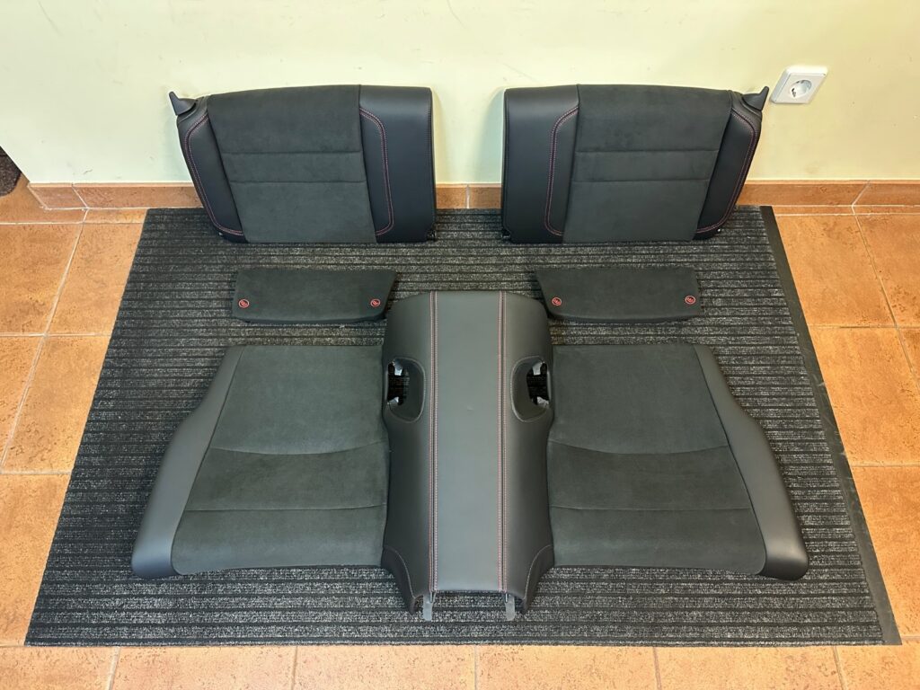 Porsche 911 992 Rear Seat Set Black / Carmine Red Stitching