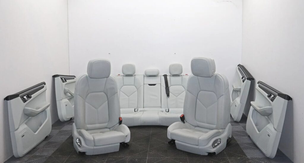 Porsche Macan Seat Set