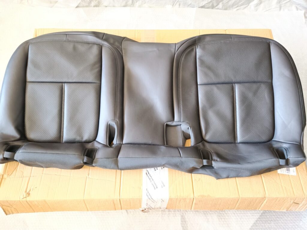 Porsche Macan Rear Seat Cushion Cover with Heating Black OEM 95B963561E