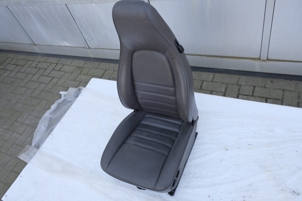 Porsche 911 G Model Seat