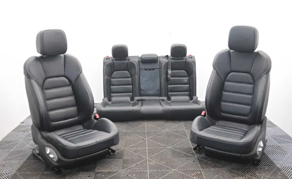 Porsche Macan Seat Set