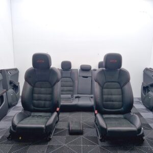Porsche Macan Seat Set